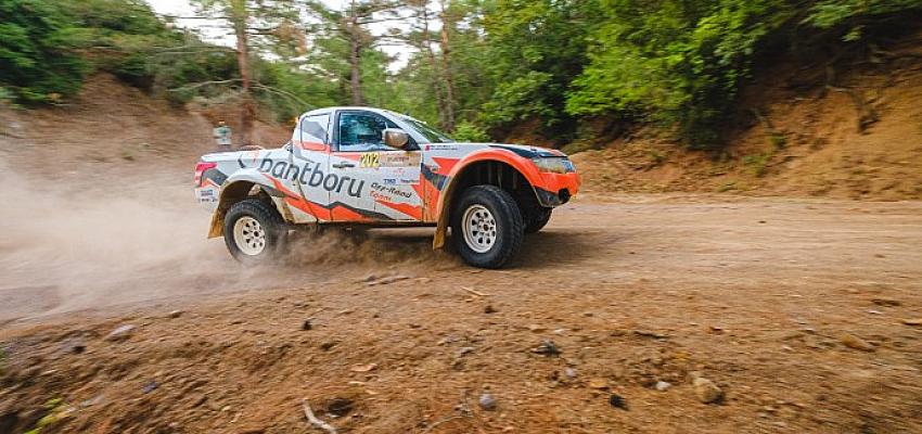 bant-boru-off-road-team-uluslararasi-baja-troia-turkiye-yarisini-sinifinda-2-sirada-tamamladi.jpg
