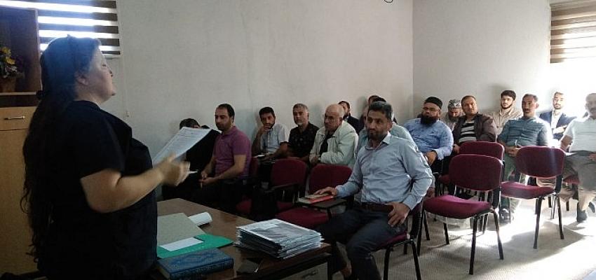 bilecik-pazaryeri-ilcesinde-din-gorevlilerine-prostat-kanseri-farkindalik-semineri.jpg