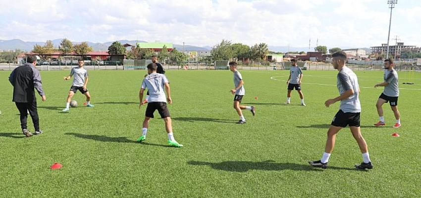 burhaniye-belediyespor-sezonun-ilk-macina-hazir.jpg