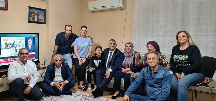 mhpden-anlamli-kampanya-bir-maniniz-yoksa-cay-icemeye-geliyoruz.jpg