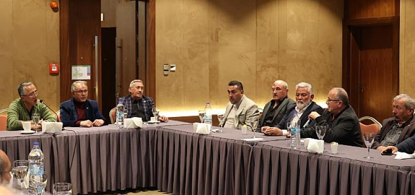 baskan-savran-muhtarlarla-bir-araya-geldi.jpg