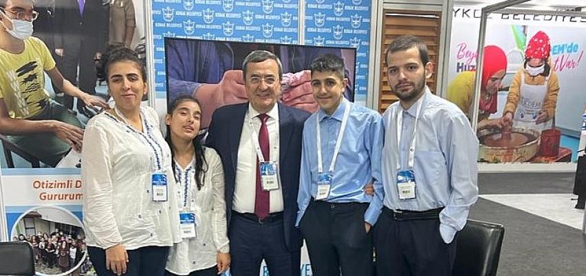 konaka-engelsiz-yasam-fuarinda-buyuk-ilgi.jpg