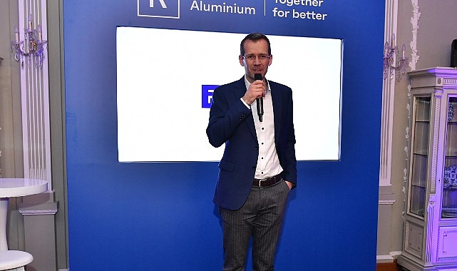reynaers-aluminium-belcika-konsoloslugunda-turkiyedeki-bayileriyle-bulustu.jpg