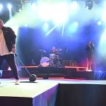 unlu-rock-grubu-gripin-kemerde-konser-verdi.jpg