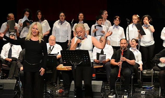 bizim-ev-katilimcilarindan-renkli-gosteri.jpg