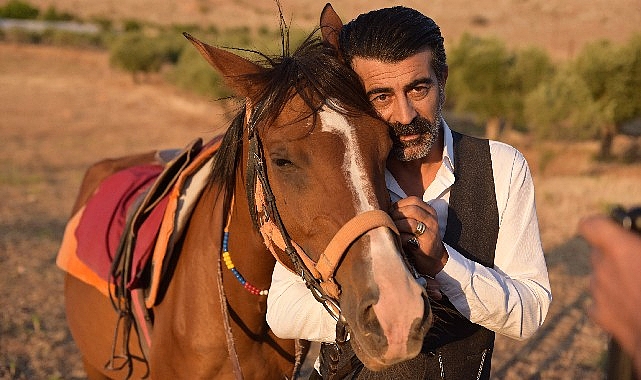 iddiali-komedi-filmi-hukumet-bey-6-ekimde-vizyona-giriyor.jpg