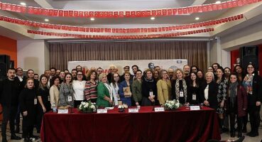 edebiyat-savasta-sempozyumu-sona-erdi.jpg