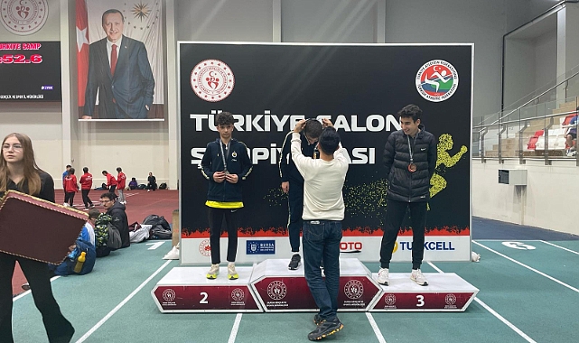nevsehir-belediyesi-genclik-ve-spor-kulubu-sporcusu-yagiz-pala-u-16-turkiye-salon-atletizm-sampiyonasinda-altin-madalya-kazandi.jpg