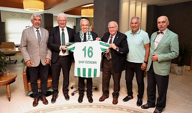 bursaspor-kulup-baskani-sinan-bur-ve-ekibi-nilufer-belediye-baskani-sadi-ozdemiri-ziyaret-ederek-gorevinde-basarilar-diledi.jpg