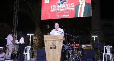 edremitte-19-mayis-coskusu.jpg