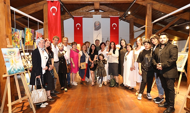 selcuk-efes-kent-bellegi-anadolunun-zengin-kulturel-mirasina-dikkat-cekmek-amaciyla-resim-ve-muzigi-bulusturan-anadolu-kulturu-tanricalari-multidisipliner-sergisin.jpg