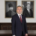 sivas-belediye-baskani-dr-adem-uzun-anneler-gunu-nedeniyle-bir-kutlama-mesaji-yayinladi.jpg