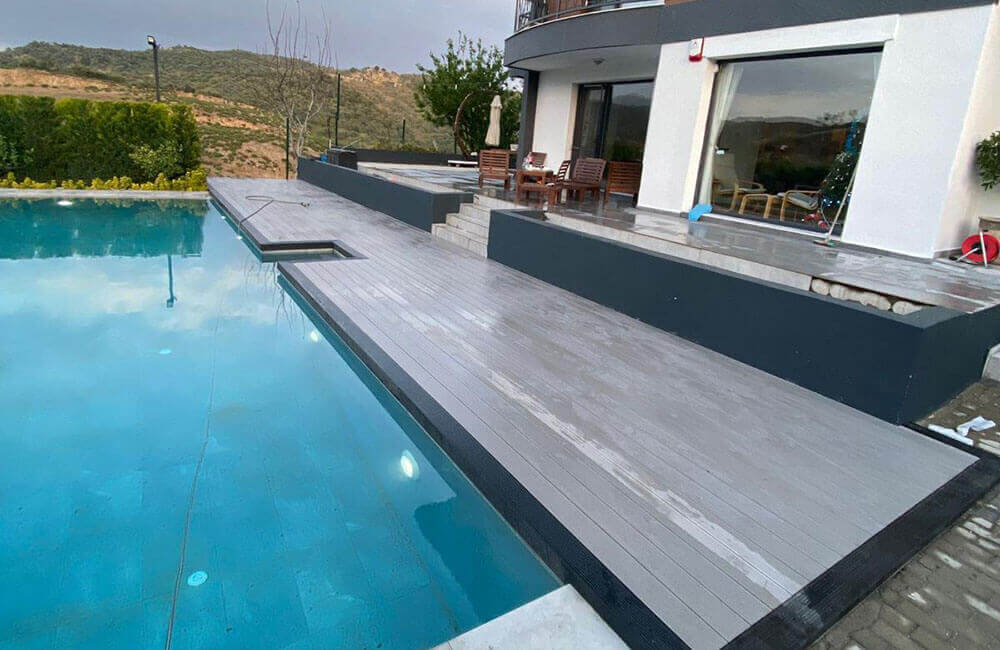 Ahşap Deck ile Havuz Kenarınızı Nasıl Daha Şık Hale Getirebilirsiniz?